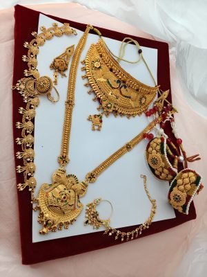 Rakhdi set, Ranihar, nath,ponchi, chokar with buti